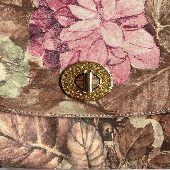 PEPPERMINT | Floral leather shoulder tote bag - Picture 3 of 9